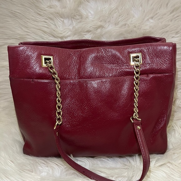 Kate Spade Emerson Place shoulder bag. - Picture 2 of 5